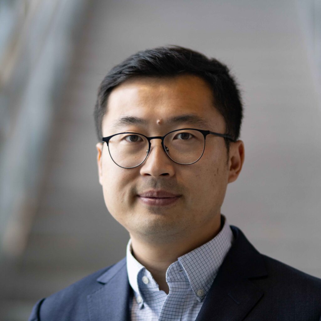 Daniel Gao headshot